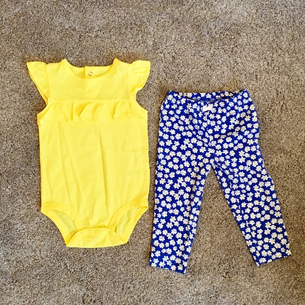 NWOT! Cater’s outfit size 18 months
